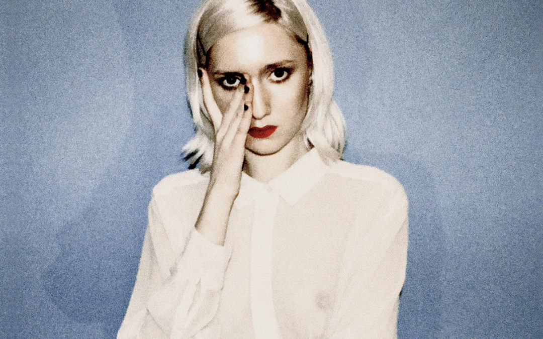 Sally Dige, “Holding On”