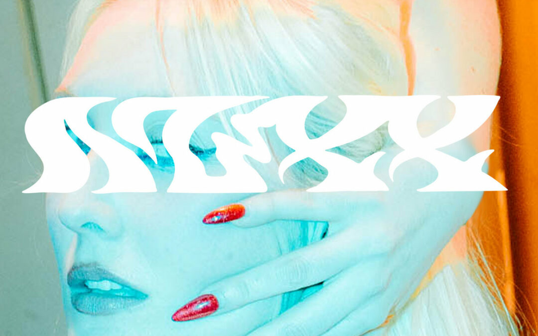 Observer: E.T. & Nuxx
