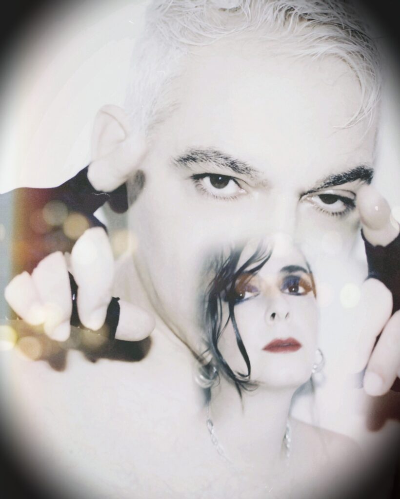 Paradox Obscur